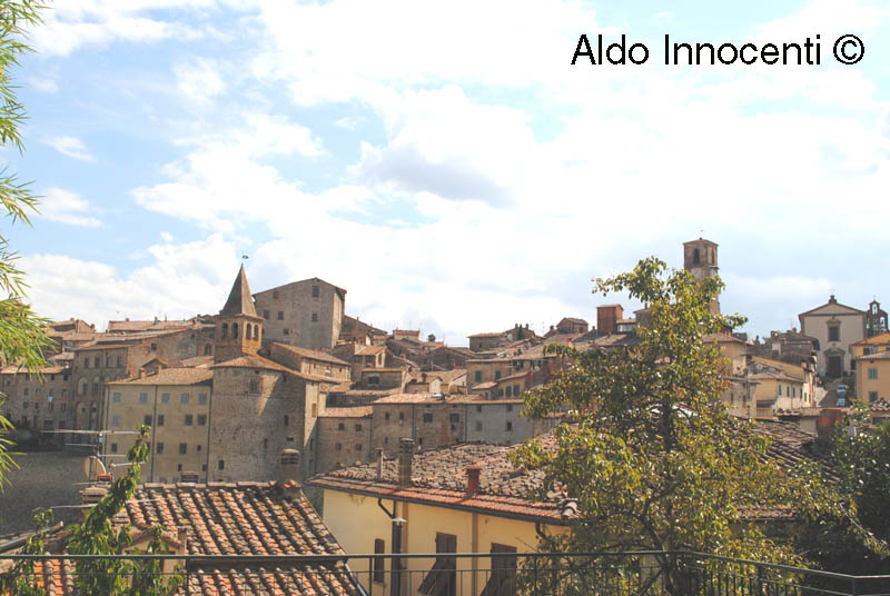 ANGHIARI: PANORAMA 3’ IMMAGINE